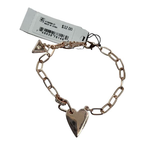 GUESS Rose Gold Tone Pavé Crystal Heart Paperclip Link Chain Bracelet New - Picture 3 of 3